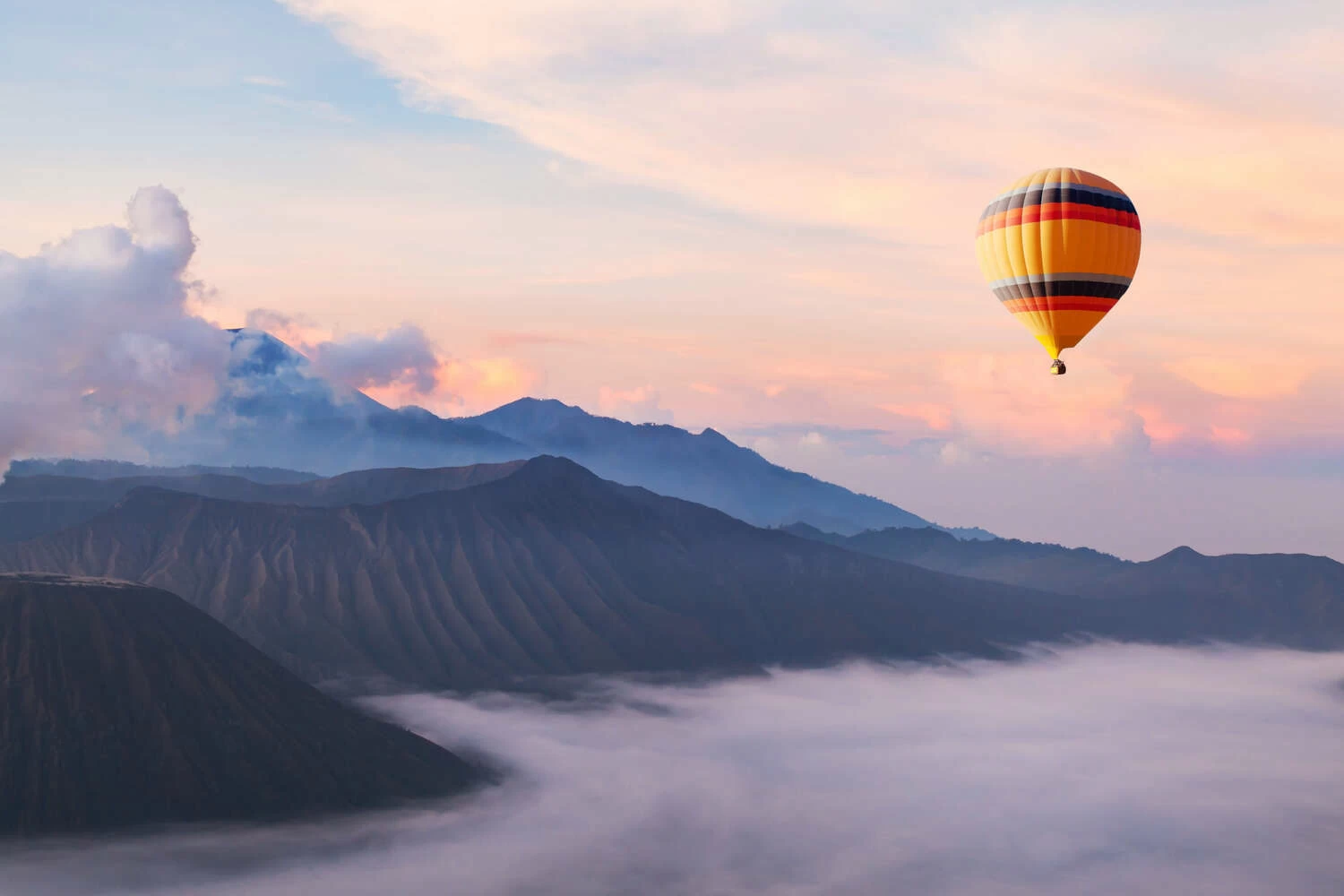 Read more about the article 23 Inspirational Storytelling Quotes